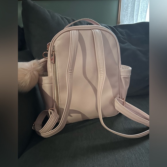 Blush Itzy Ritzy Mini - Picture 2 of 7